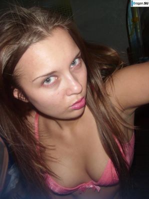 Selfies of a young artist. Thumb 15