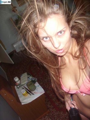 Selfies of a young artist. Thumb 18