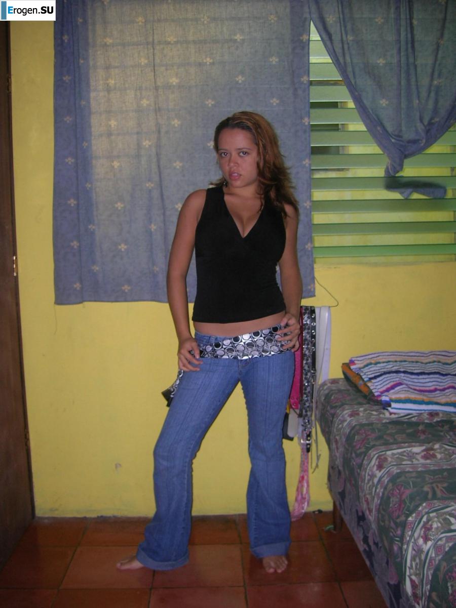 Mulatto with Nice Boobs. Photo 12