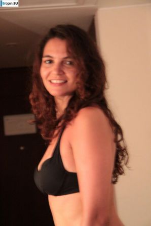 Альбом стройной итальянки. Эскиз 48