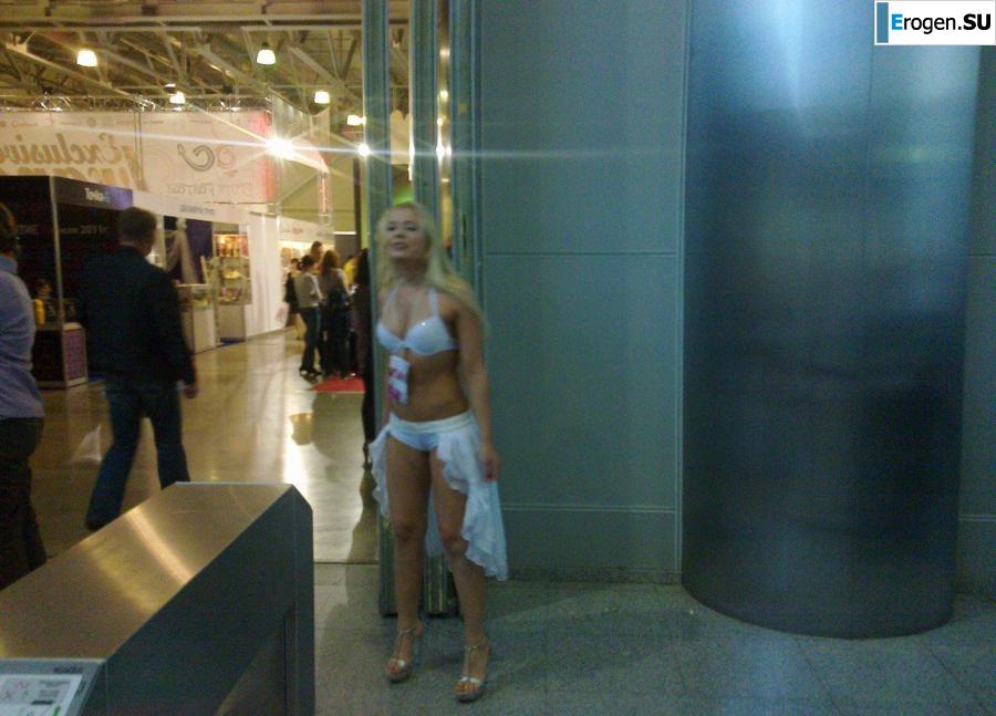 Sketches from the exhibition X ' show . Photo 5