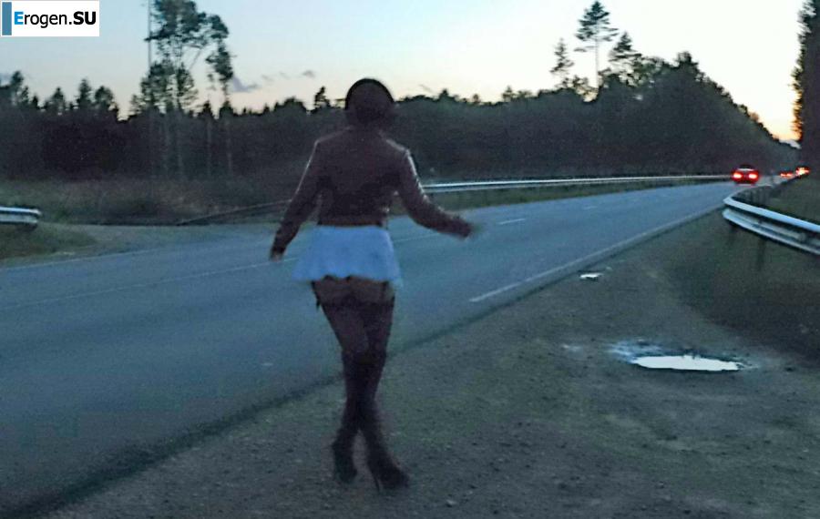 On the highway. Photo 10