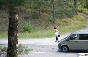 On the highway. Thumb 7