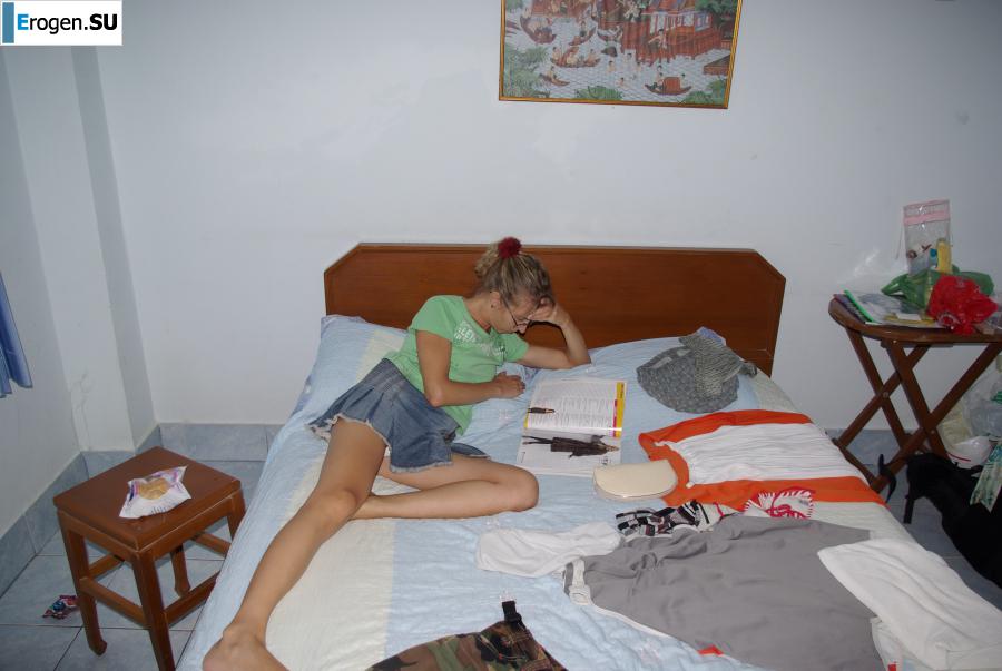 Блондиночка в разные годы. Фото 4