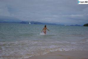 Лежим себе, загораем. Эскиз 22