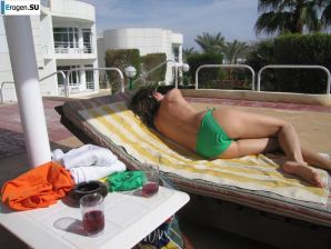 Лежим себе, загораем. Эскиз 27