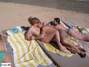 Лежим себе, загораем. Эскиз 38