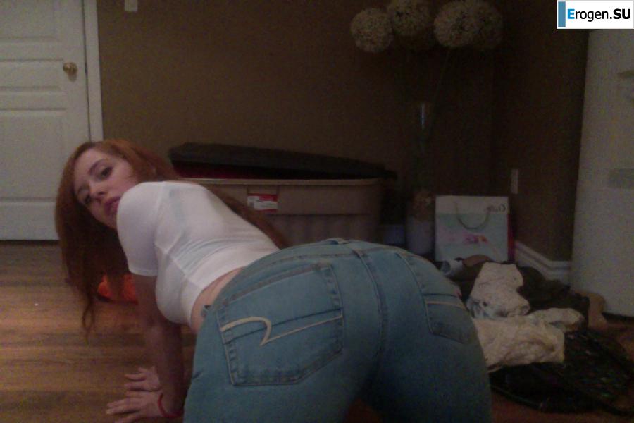 The foreigner self-photographs. Photo 31