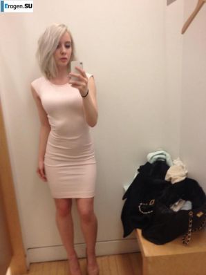 The foreigner self-photographs. Thumb 24