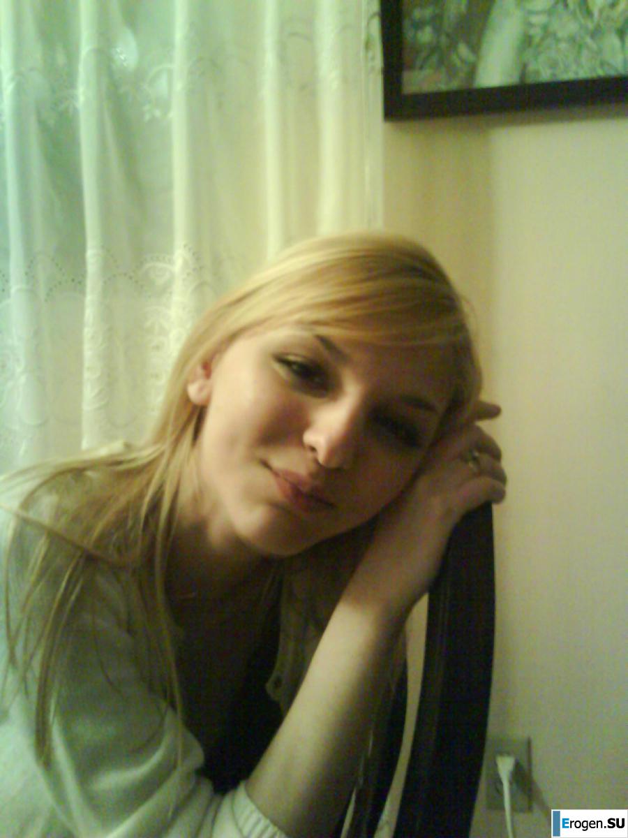 Aphrodite is naked. Photo 26