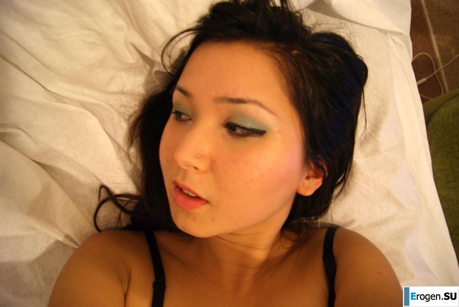 Aphrodite is naked. Photo 7