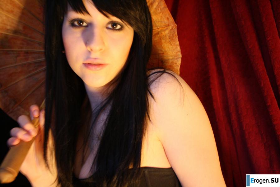 Undresses for a loved one. Photo 52