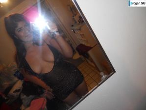 обнаженка на камеру. Эскиз 33