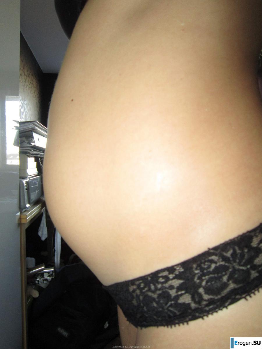 naked pregnant girl. Photo 22