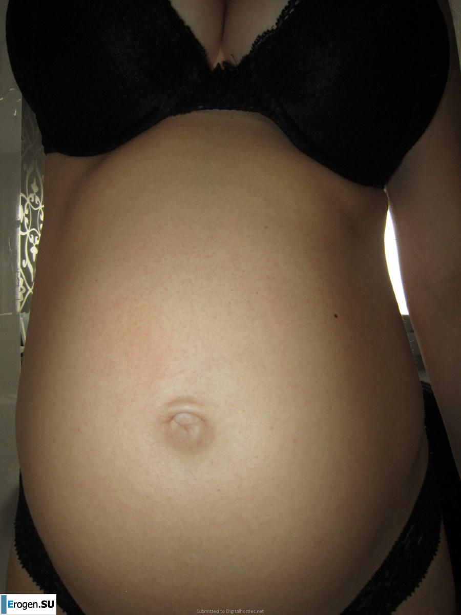 naked pregnant girl. Photo 30