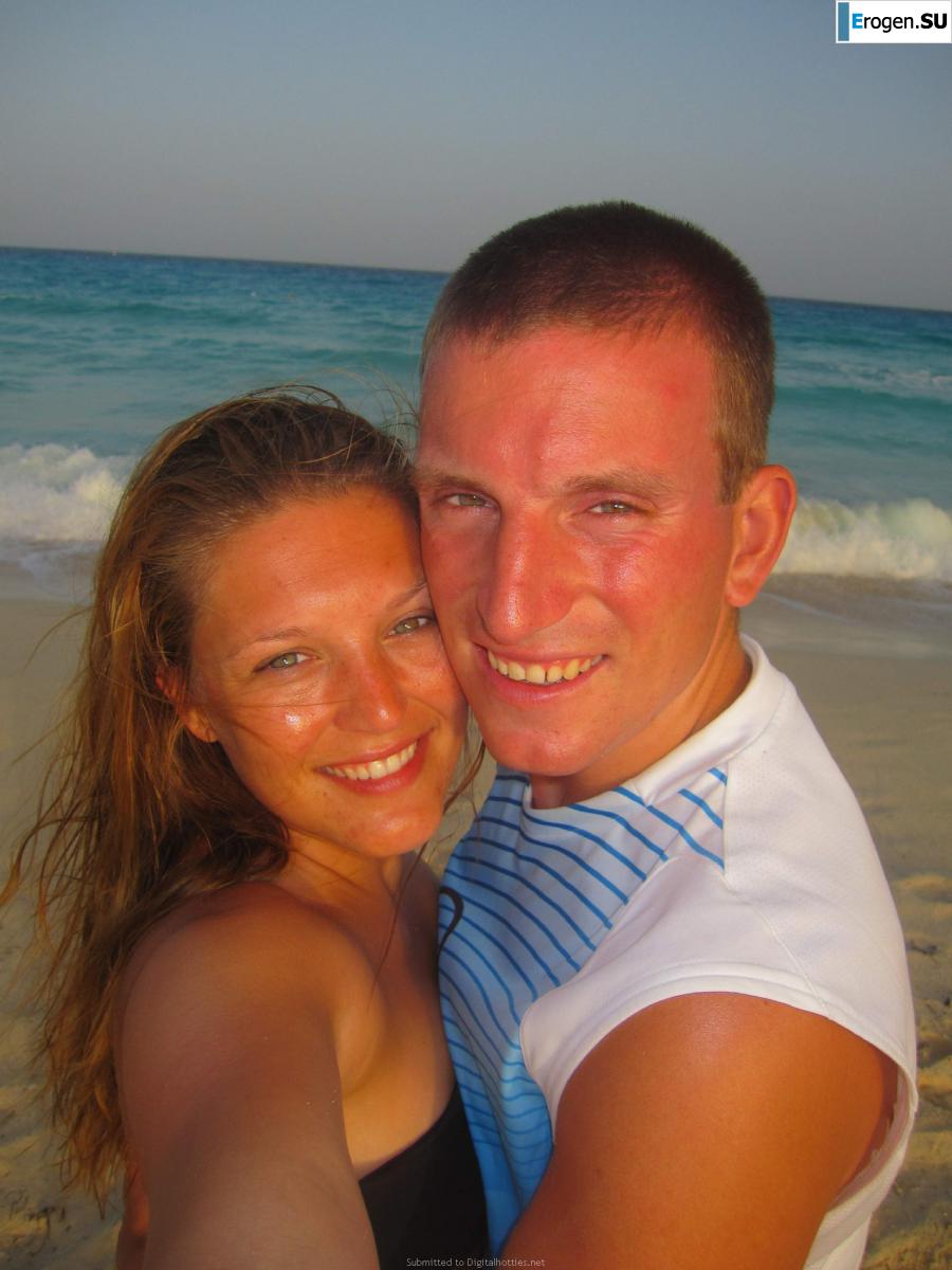 naked pregnant girl. Photo 5