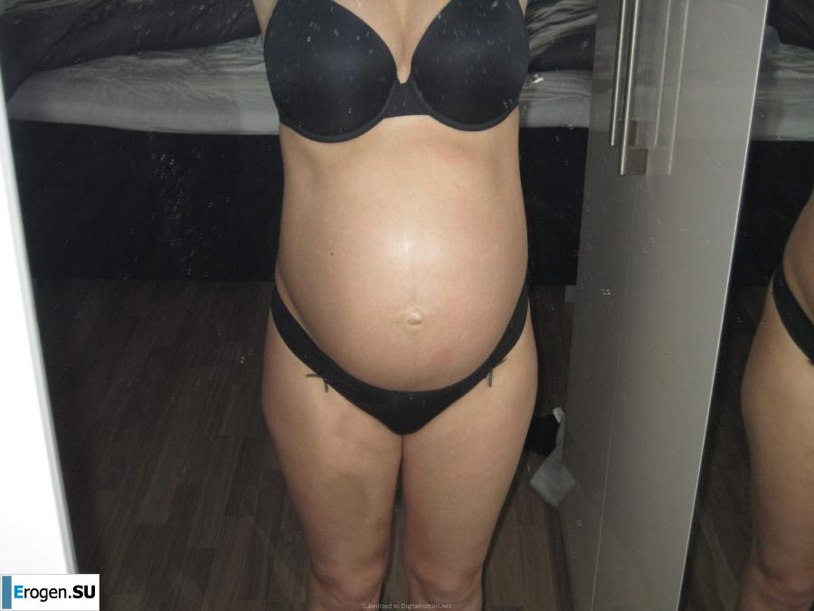naked pregnant girl. Photo 58