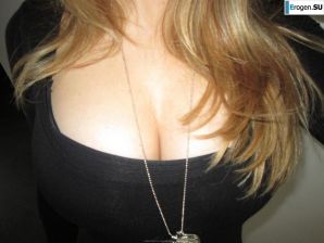 голая беременная девушка. Эскиз 32