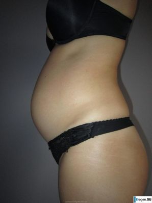 голая беременная девушка. Эскиз 33