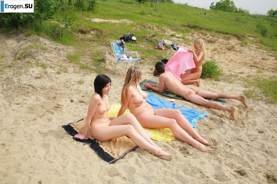 young nudists. Photo 28