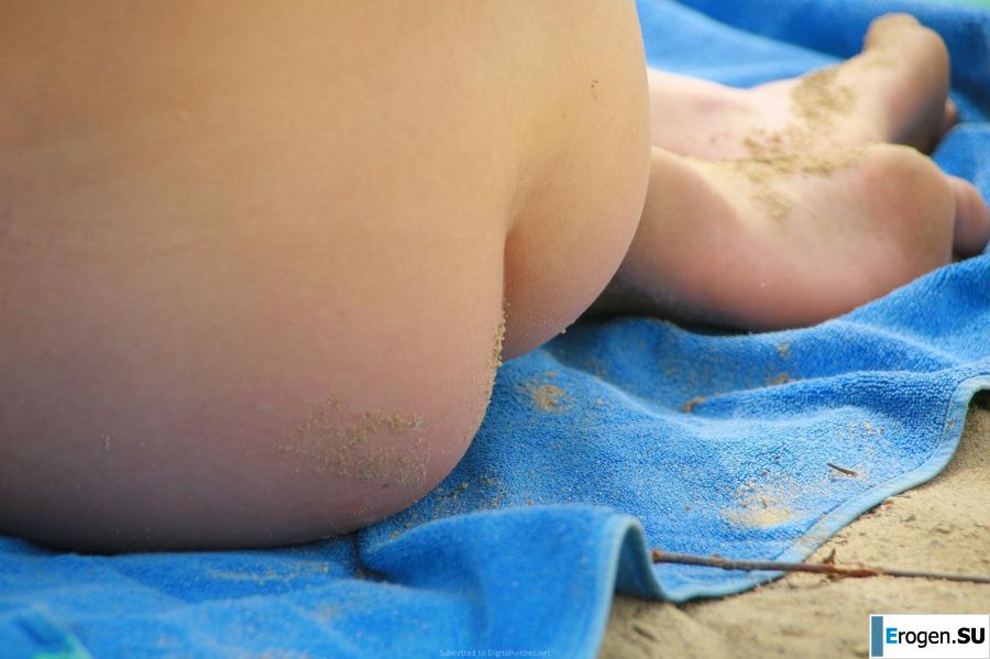 young nudists. Photo 59