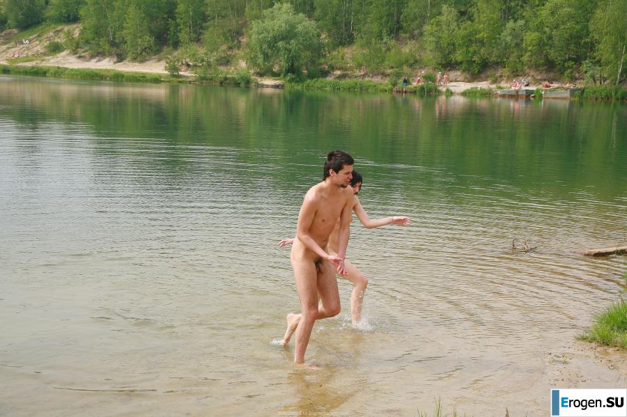 young nudists. Photo 7
