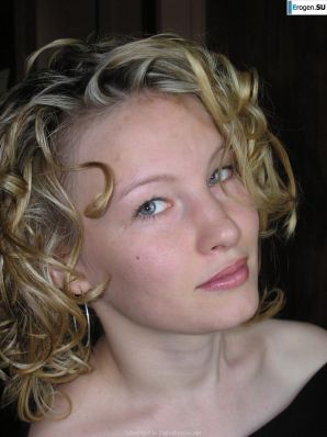 naked girls in various poses. Thumb 17