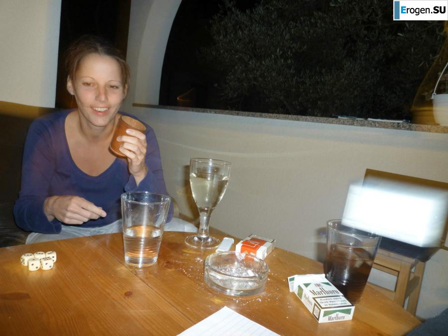 naked girls on the beach. Photo 16