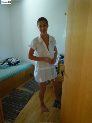 naked girls on the beach. Thumb 11