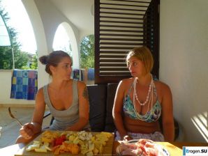 naked girls on the beach. Thumb 13