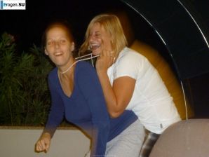 naked girls on the beach. Thumb 20