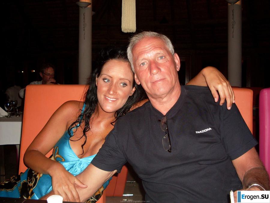 striptease on the beach. Photo 28