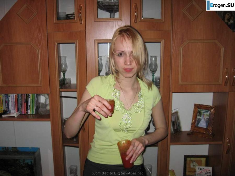 hut students party. Photo 18