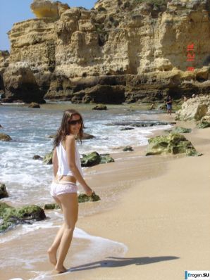 striptease lesbians. Thumb 23