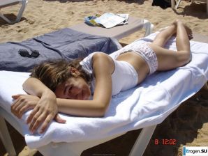 striptease lesbians. Thumb 5