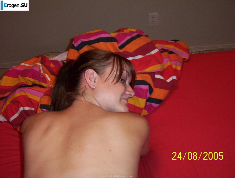 девушка на кровате для парня. Фото 8