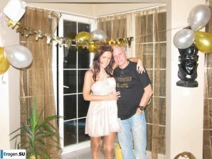 стриптиз на пляже. Часть 2. Эскиз 11