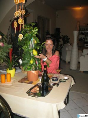 стриптиз на пляже. Часть 2. Эскиз 13