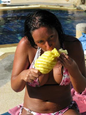 стриптиз на пляже. Часть 2. Эскиз 5