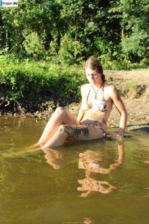 голые девушки на озере. Часть 2. Эскиз 14