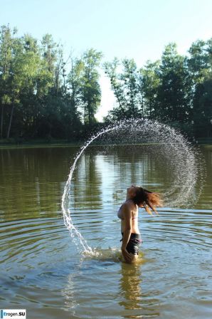 naked girls on the lake. Part 3. Thumb 12