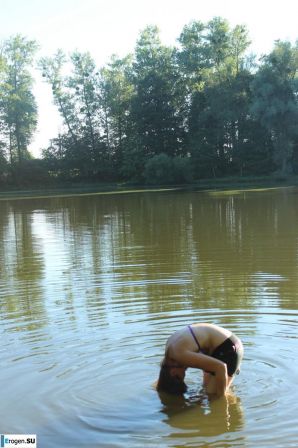 naked girls on the lake. Part 3. Thumb 8