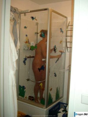 Naked and cheerful. Thumb 15