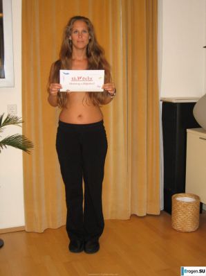 Naked and cheerful. Thumb 37