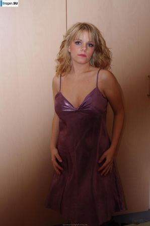 posing topless. Thumb 32