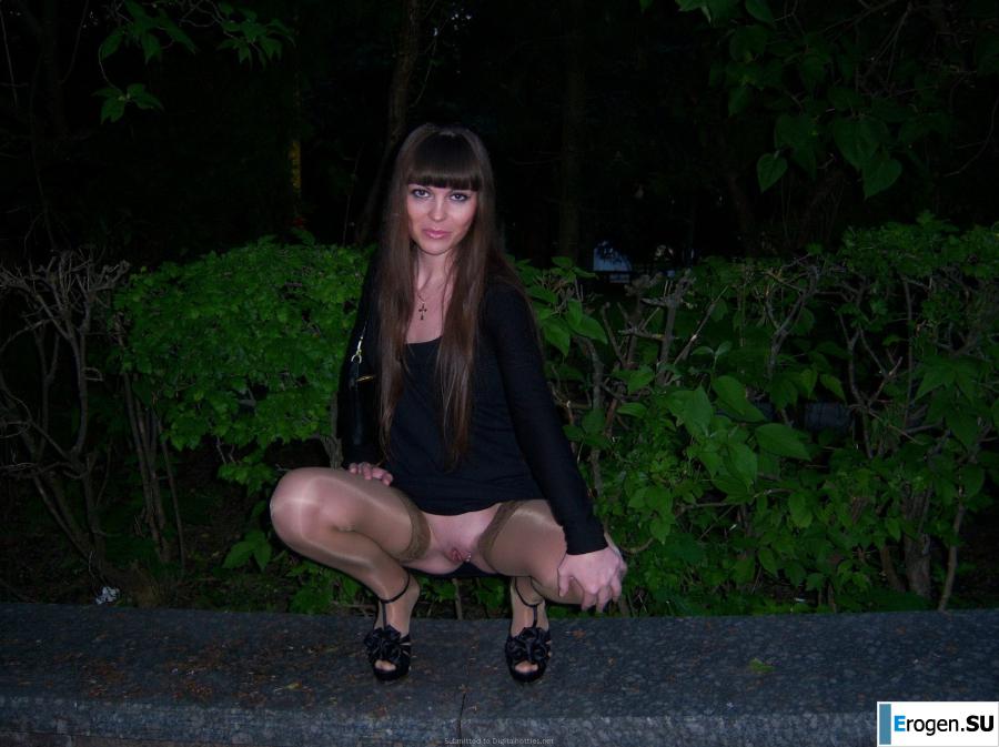 стриптиз рыжей тату. Фото 24