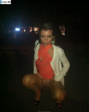 striptease of a red tattoo. Thumb 20