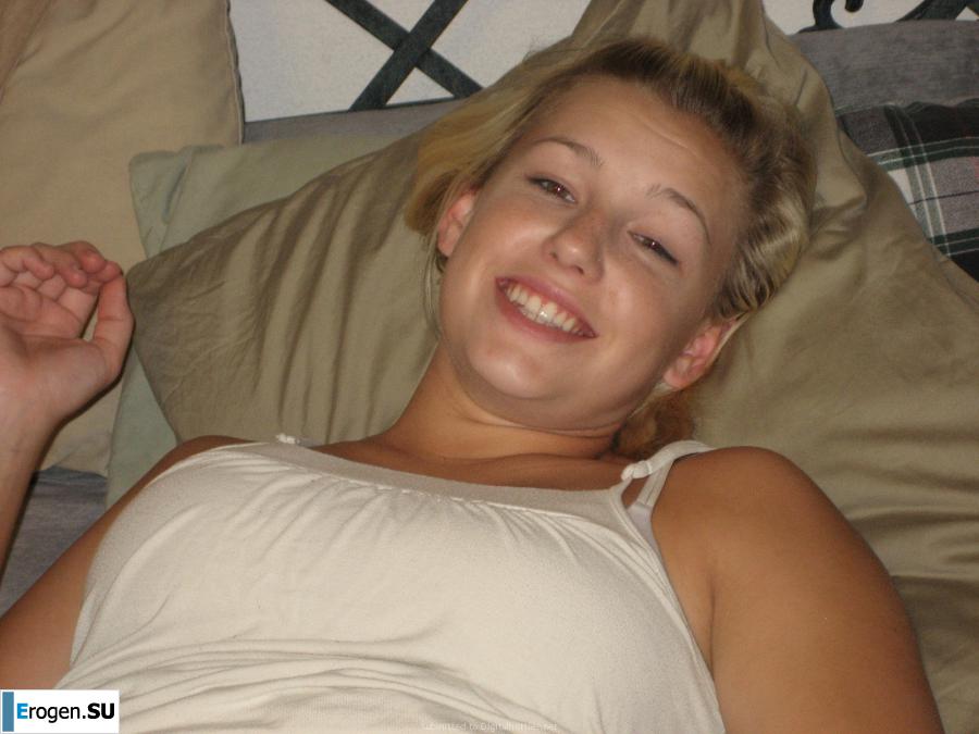 реальная голая с рыбой на спине. Фото 17