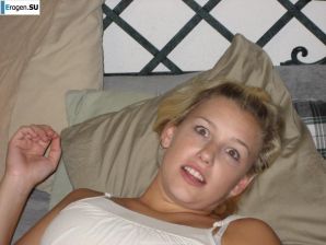 реальная голая с рыбой на спине. Эскиз 27