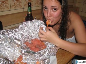 Русские молодожены в свадебном секс туре. Эскиз 39